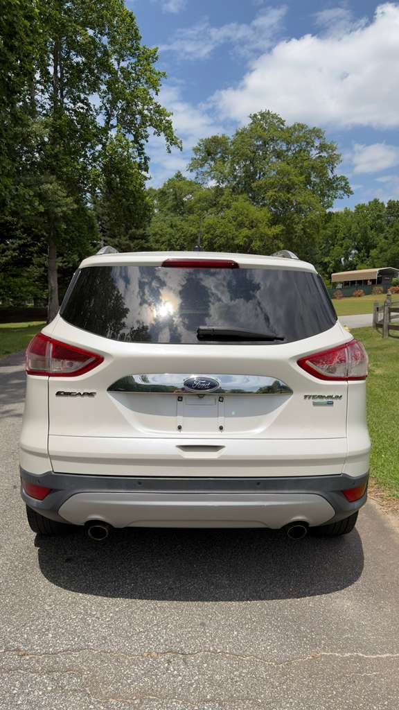 2016 Ford Escape - $12,995