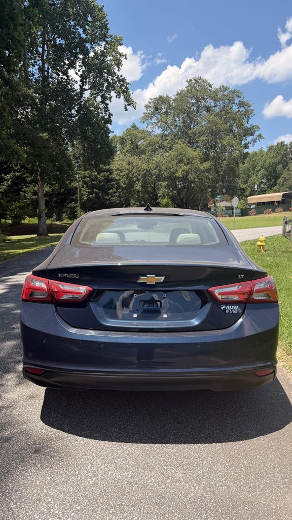2020 Chevrolet Malibu - $13,995