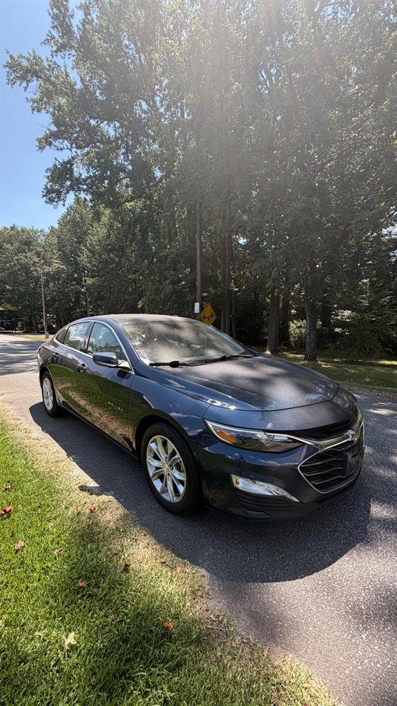 2020 Chevrolet Malibu - $13,995