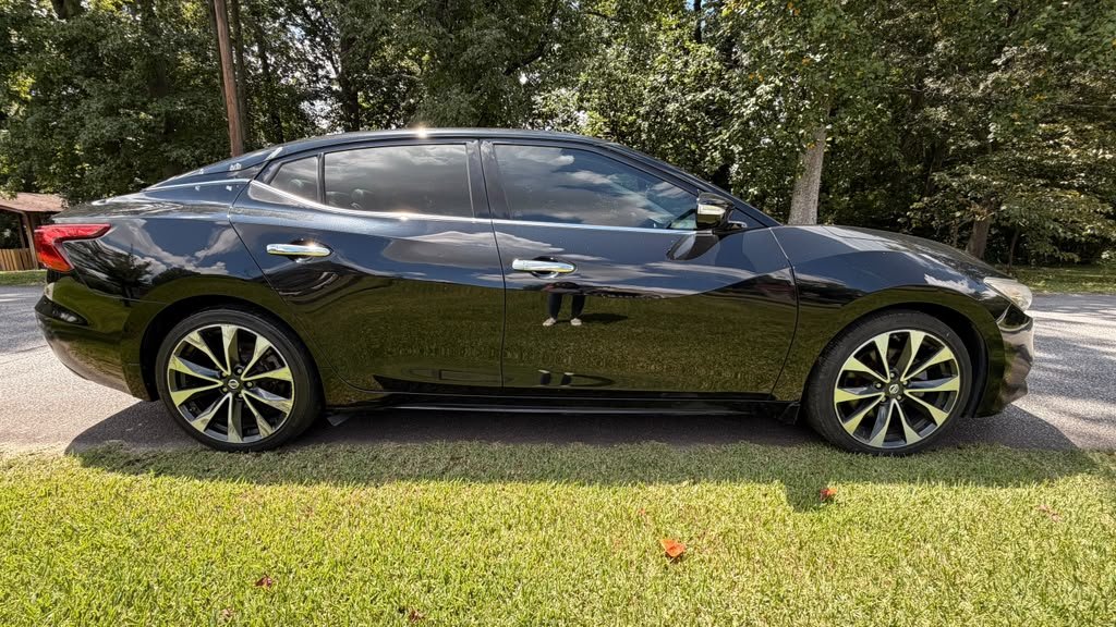 2017 Nissan Maxima - $14,995