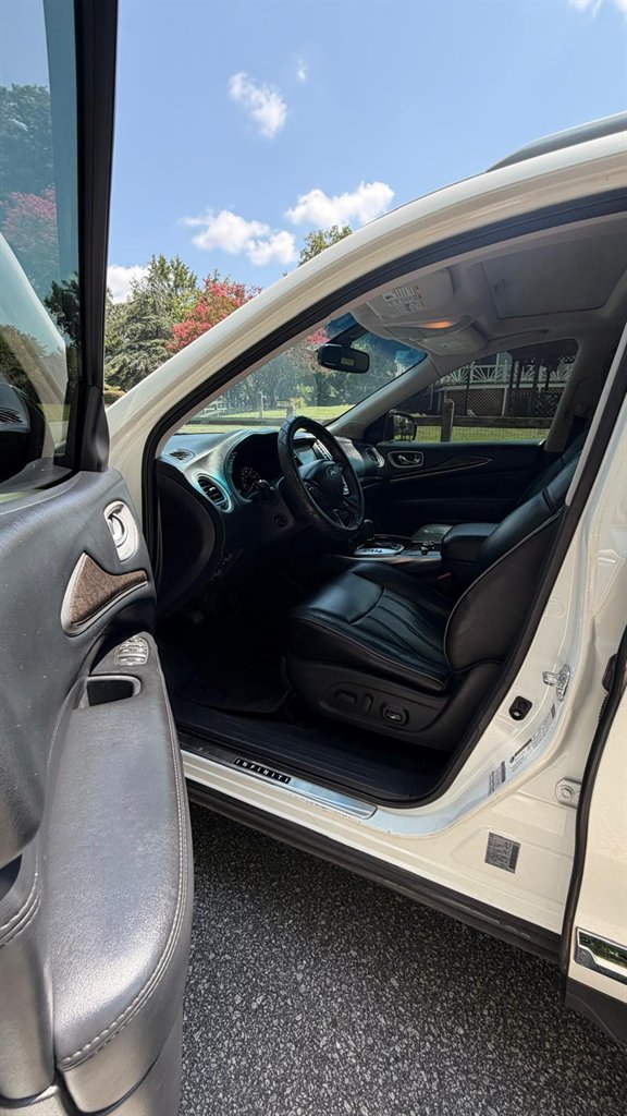 2015 INFINITI QX60 - $12,495