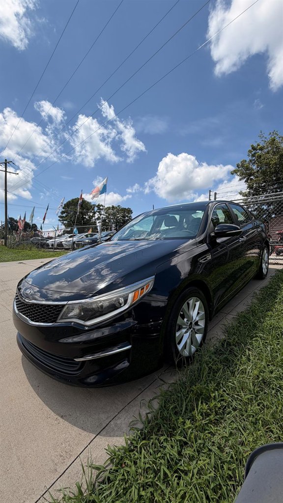 2016 Kia Optima - $14,995