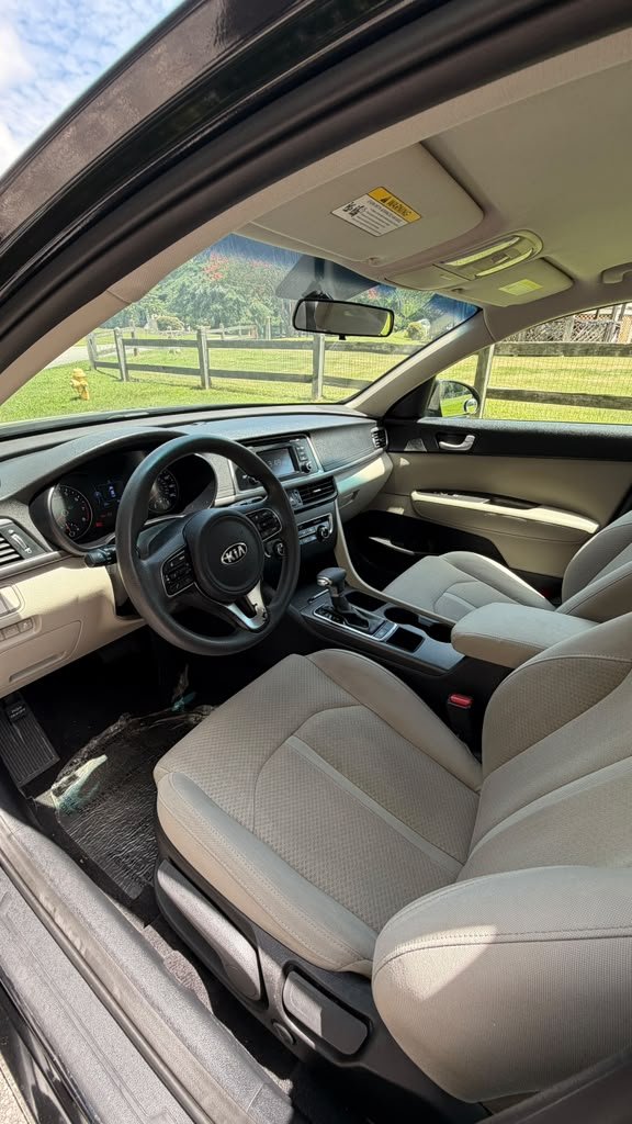 2016 Kia Optima - $14,995