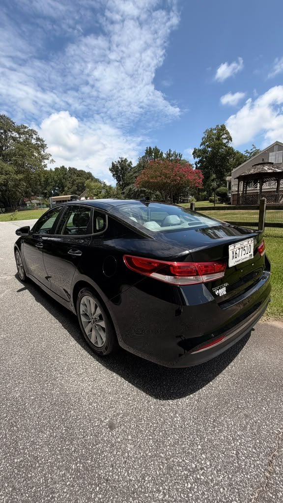2016 Kia Optima - $14,995
