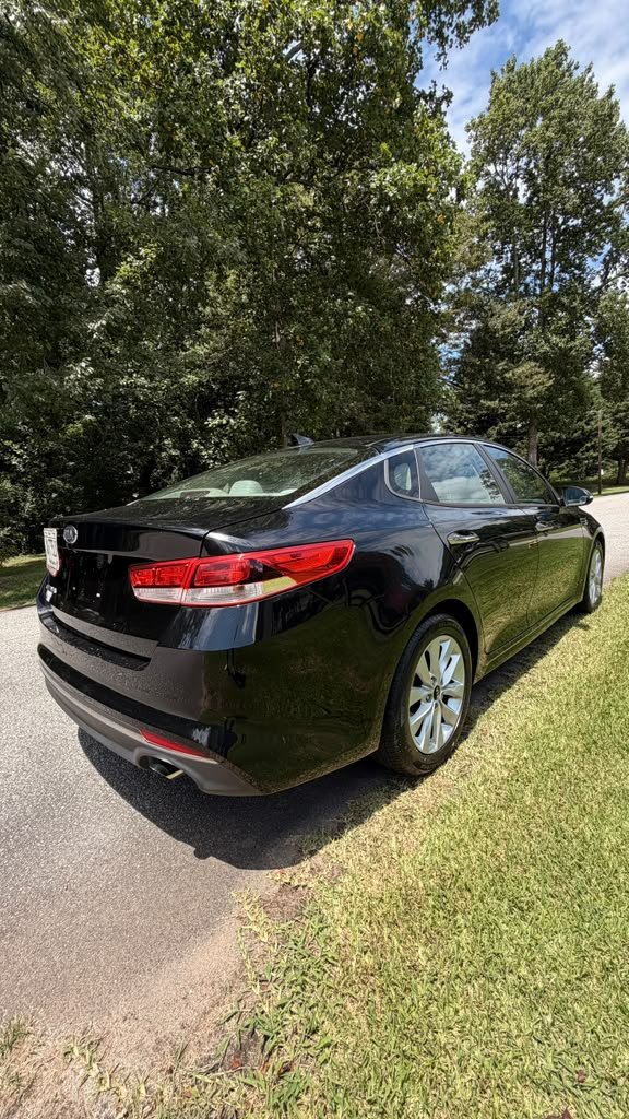 2016 Kia Optima - $14,995