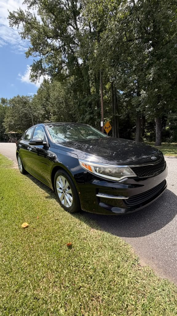2016 Kia Optima - $14,995