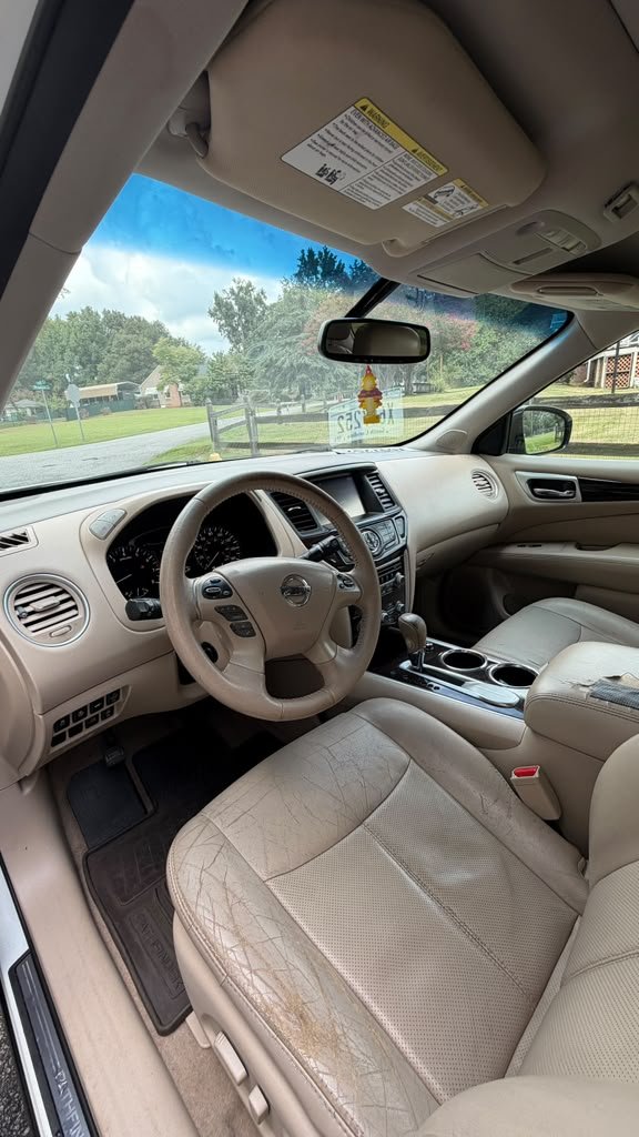 2014 Nissan Pathfinder - $11,995