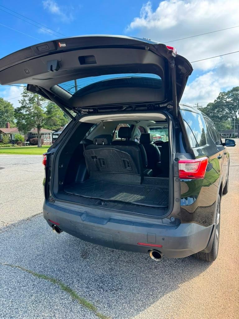 2020 Chevrolet Traverse - $20,995