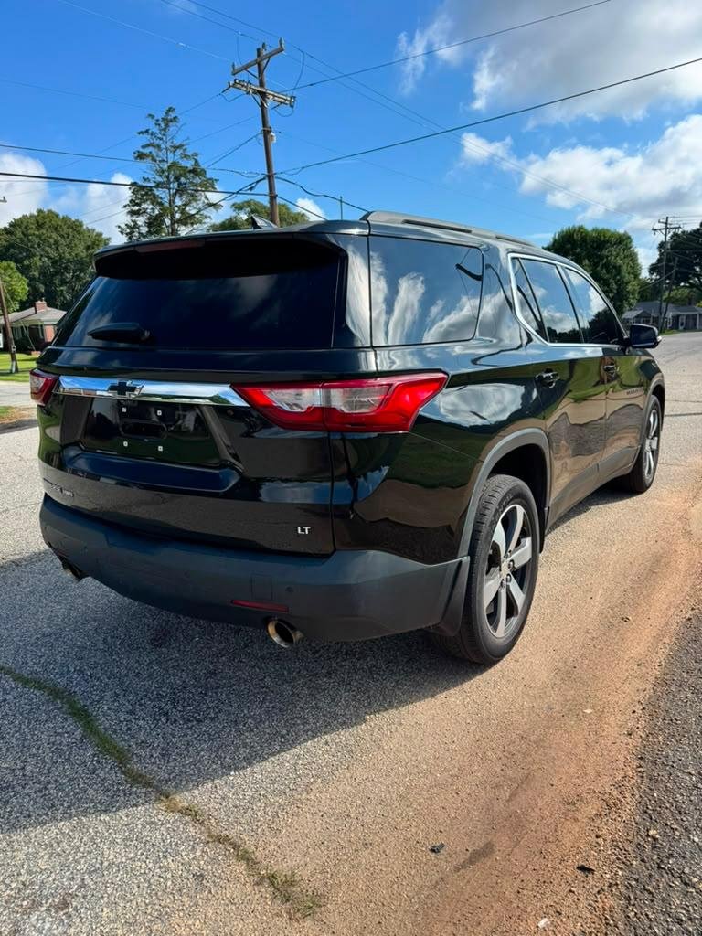 2020 Chevrolet Traverse - $20,995