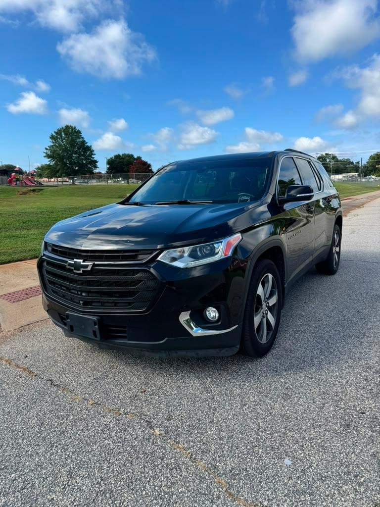 2020 Chevrolet Traverse - $20,995