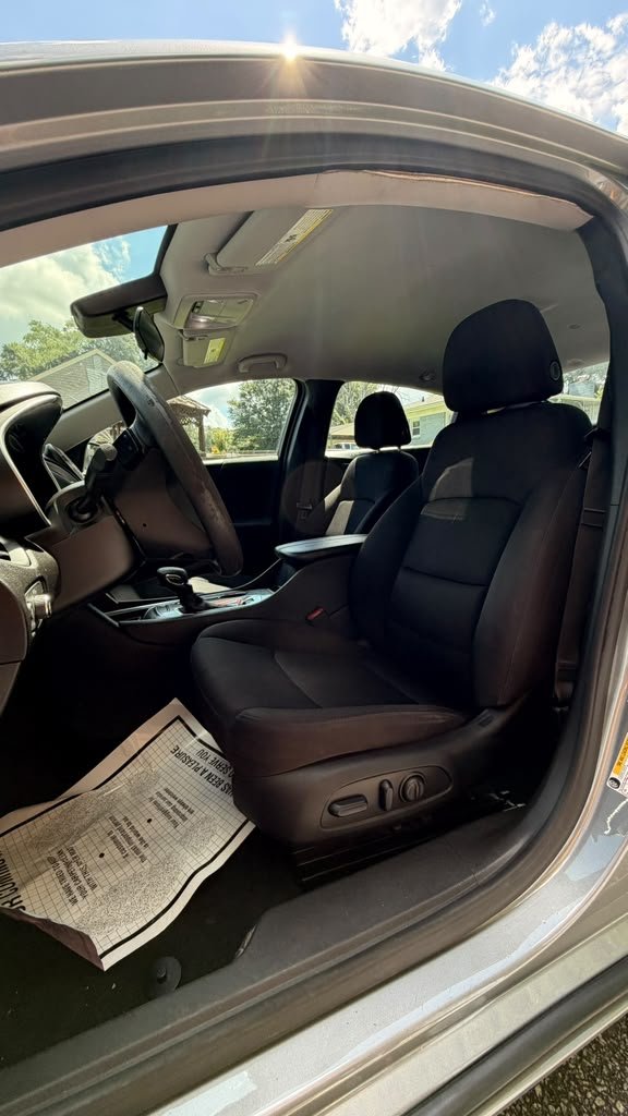 2023 Chevrolet Malibu - $15,995