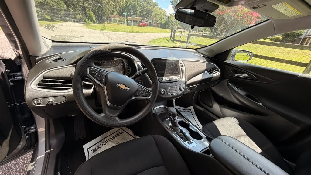 2023 Chevrolet Malibu - $15,995