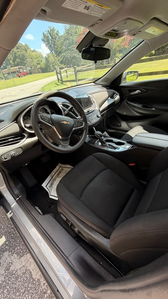 2023 Chevrolet Malibu - $15,995