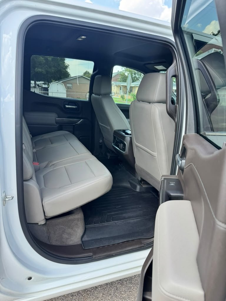 2019 Chevrolet Silverado - $25,495