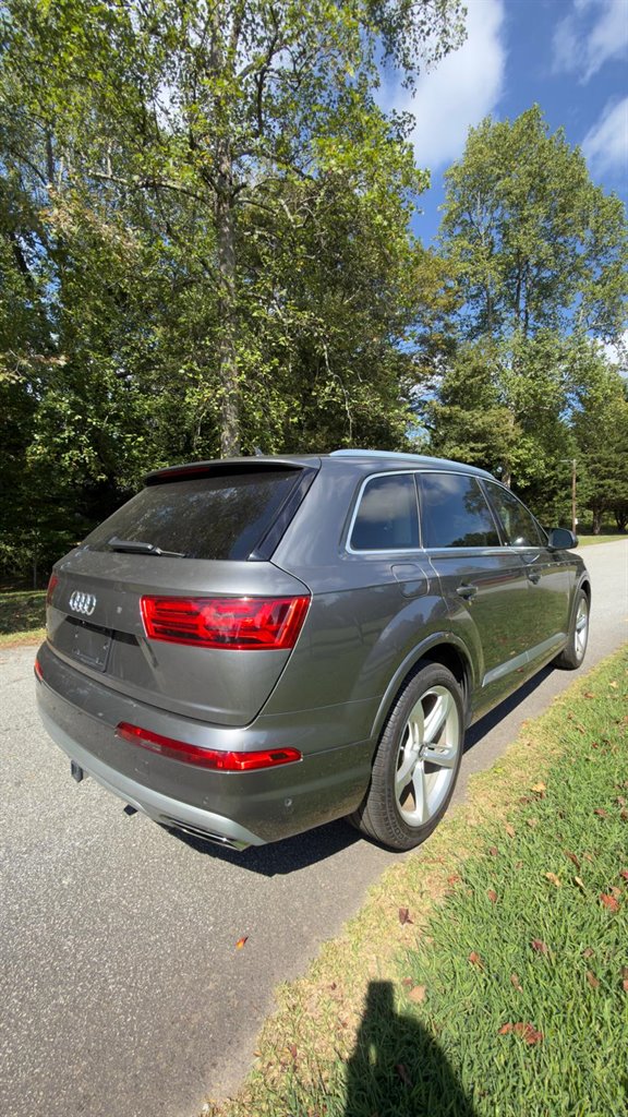 2019 Audi Q7 - $19,995