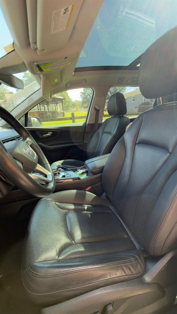 2019 Audi Q7 - $19,995