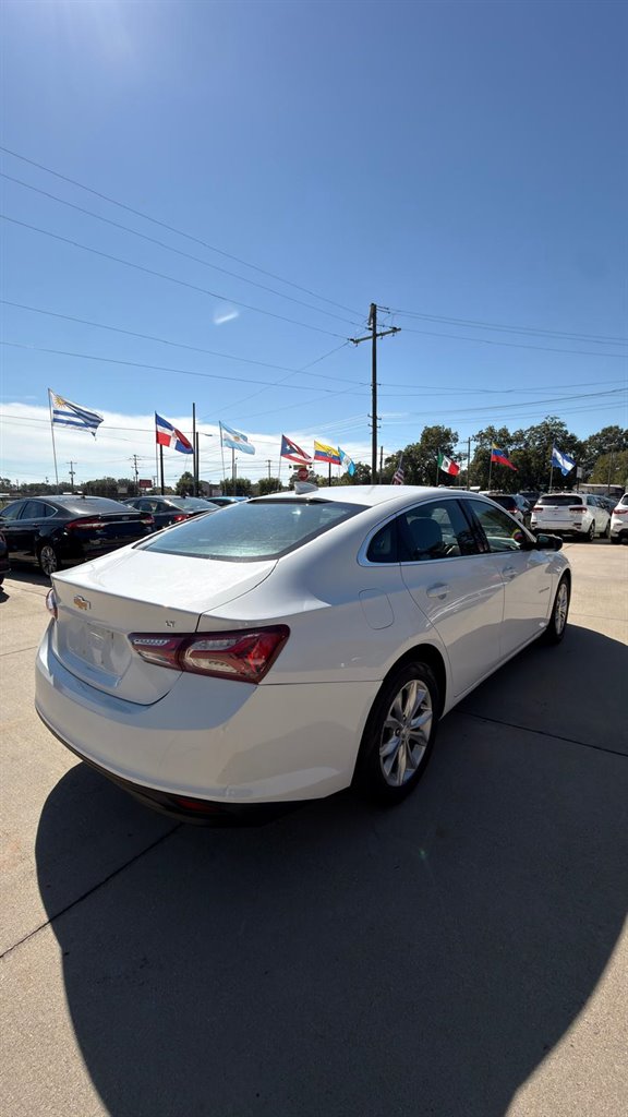 2020 Chevrolet Malibu - $12,995