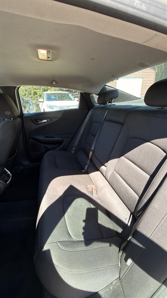 2020 Chevrolet Malibu - $12,995
