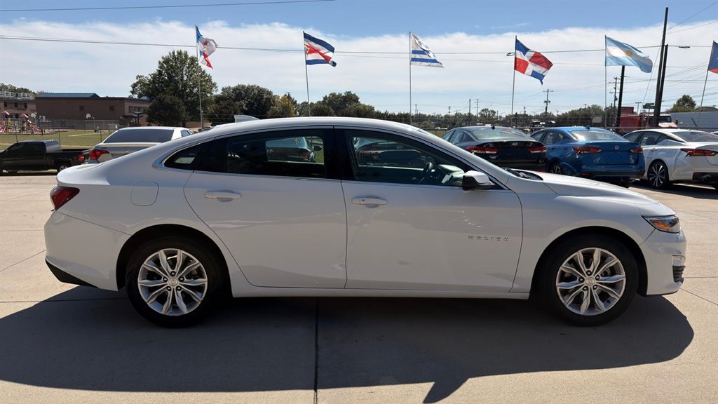 2020 Chevrolet Malibu - $12,995