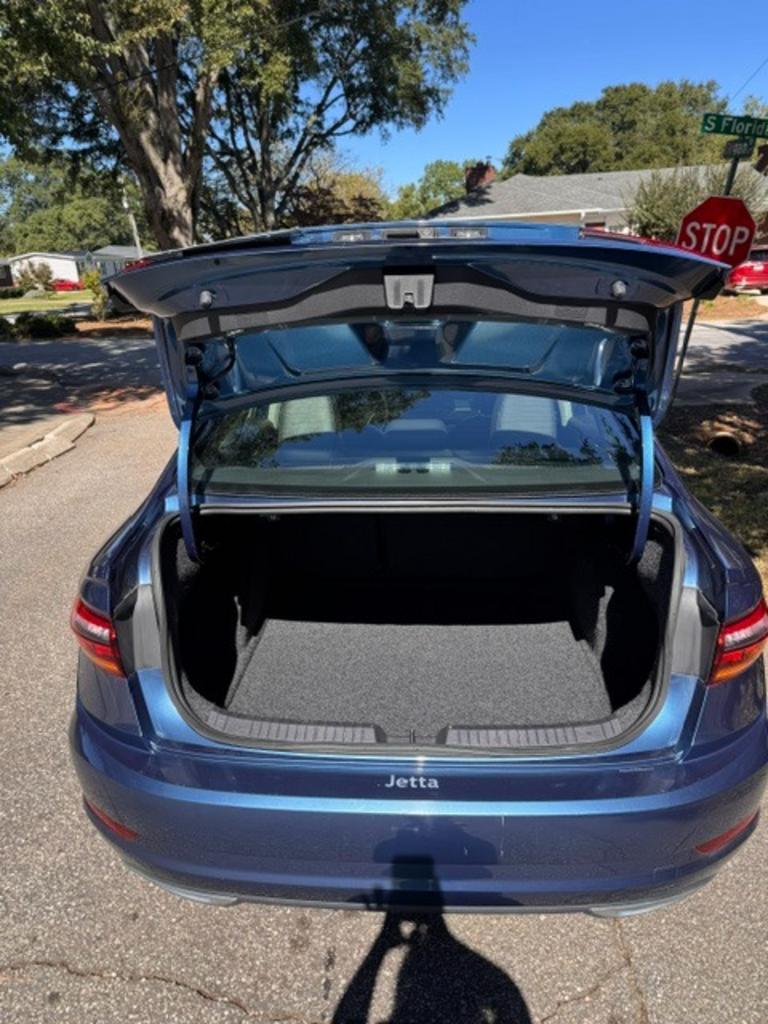 2019 Volkswagen Jetta - $13,495