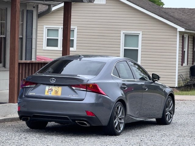 2018 Lexus IS 300 photo