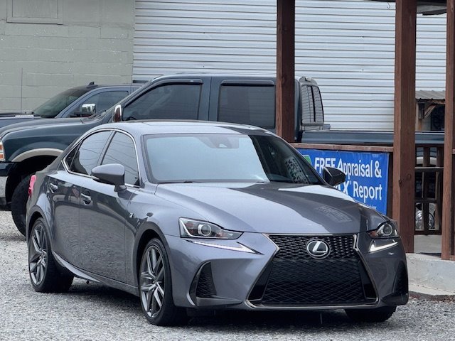 2018 Lexus IS 300 photo