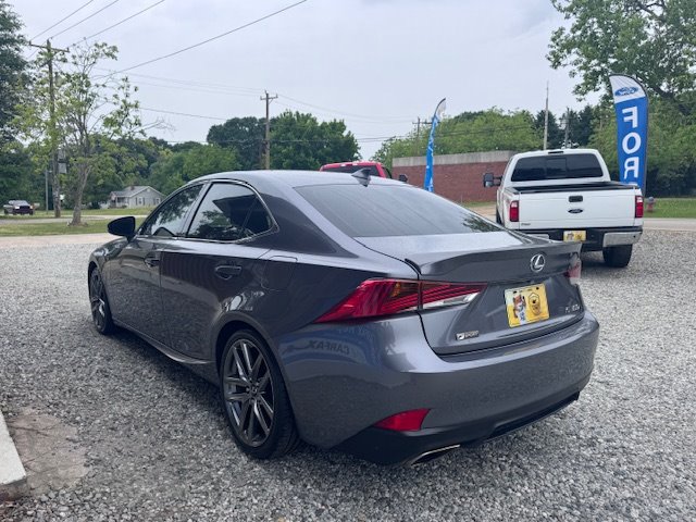 2018 Lexus IS 300 photo