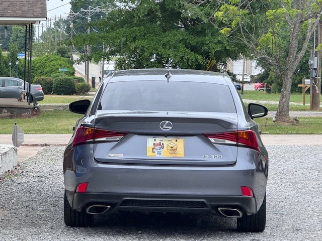 2018 Lexus IS 300 photo