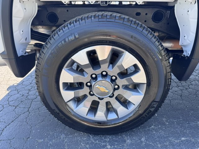 2024 Chevrolet Silverado 2500 - $38,500
