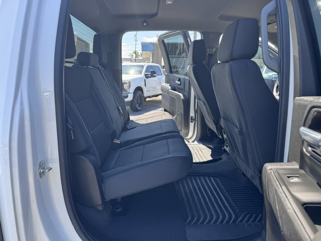 2024 Chevrolet Silverado 2500 - $38,500
