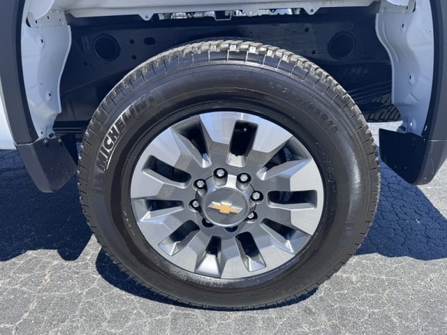 2024 Chevrolet Silverado 2500 - $38,500