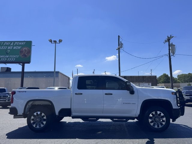 2024 Chevrolet Silverado 2500 - $38,500