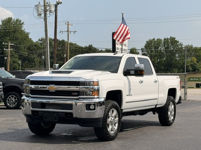 2017 Chevrolet Silverado 2500 - $26,500