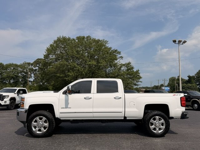 2017 Chevrolet Silverado 2500 - $26,500