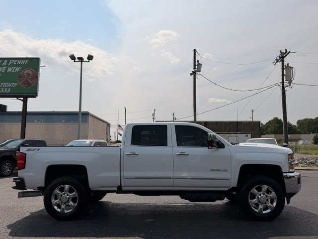2017 Chevrolet Silverado 2500 - $26,500