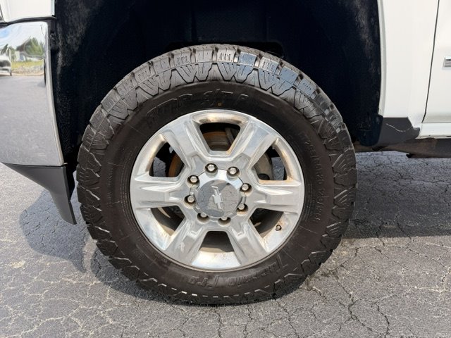2017 Chevrolet Silverado 2500 - $26,500