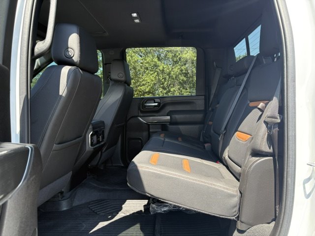 2023 GMC Sierra Hd - $61,500