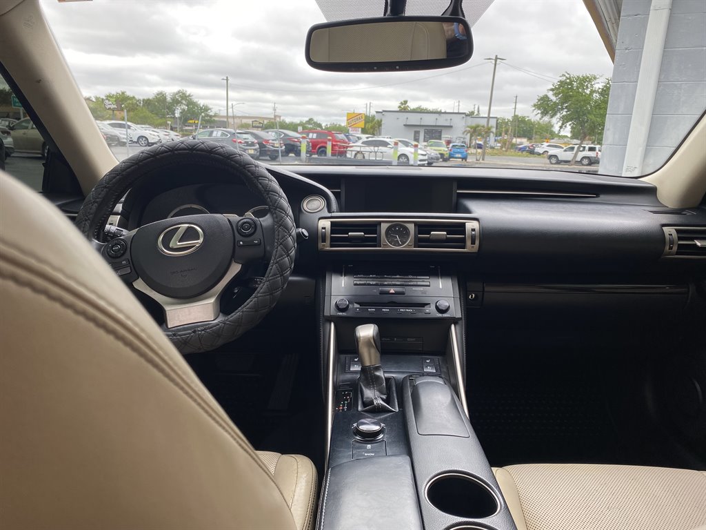 2014 Lexus IS