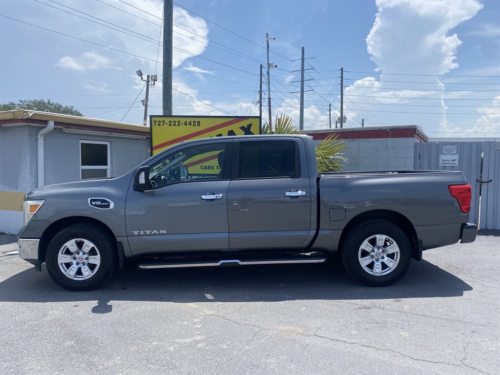 2017 Nissan Titan