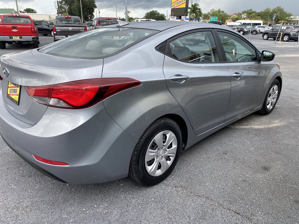 2016 Hyundai Elantra