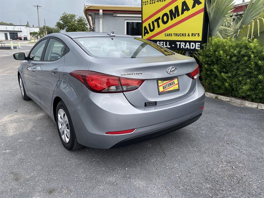 2016 Hyundai Elantra