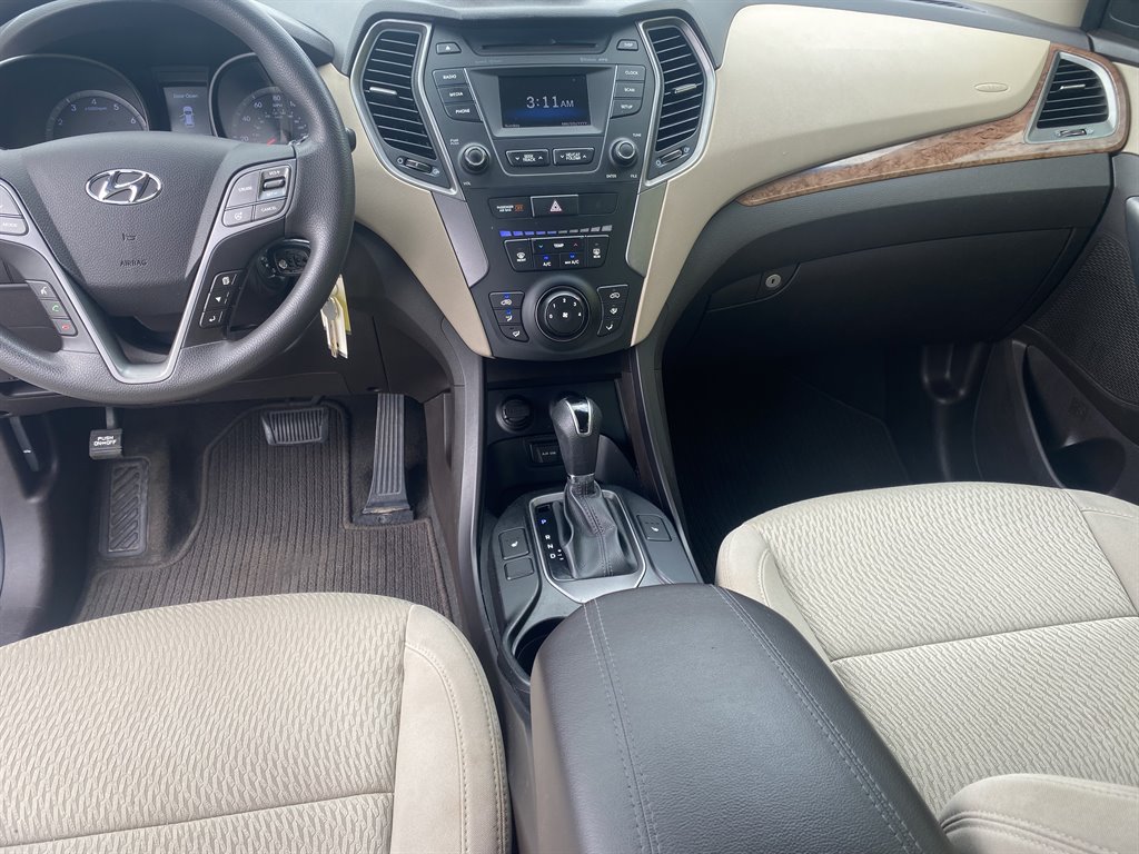 2016 Hyundai Santa Fe Sport SUV photo