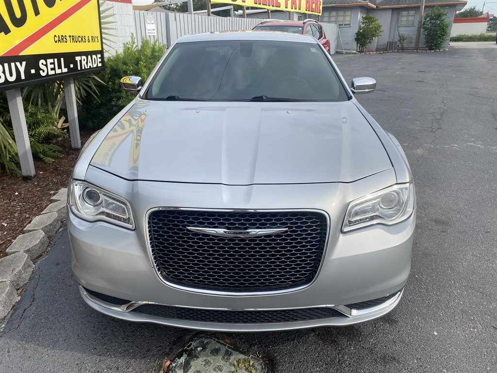 2019 Chrysler 300