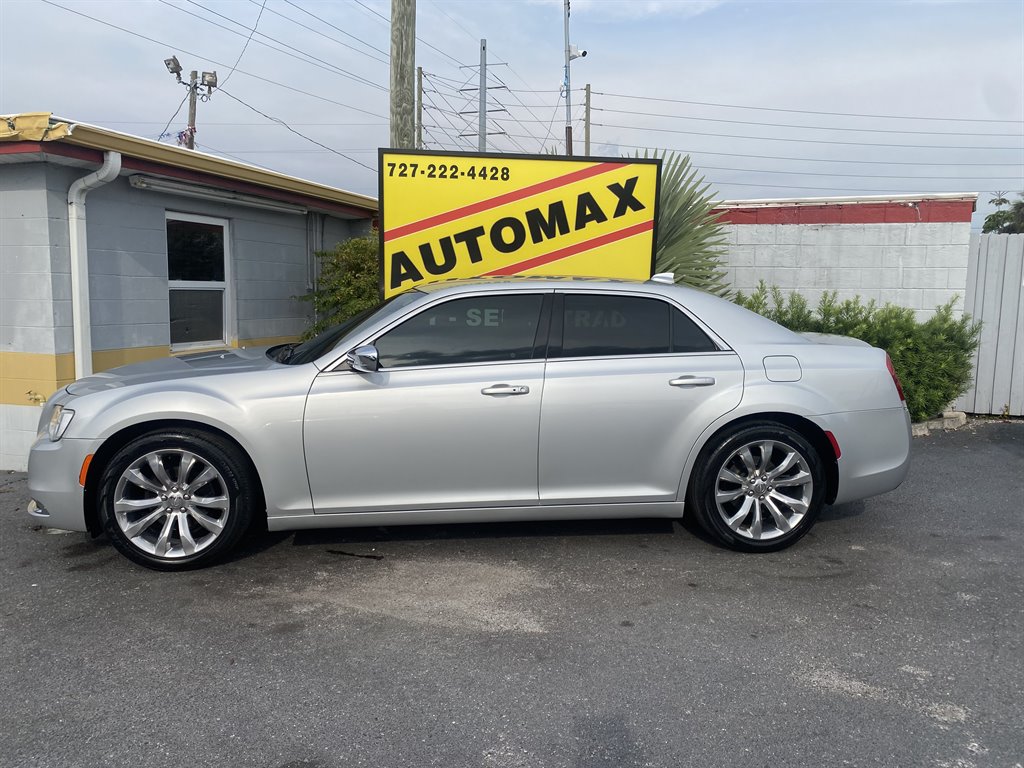 2019 Chrysler 300