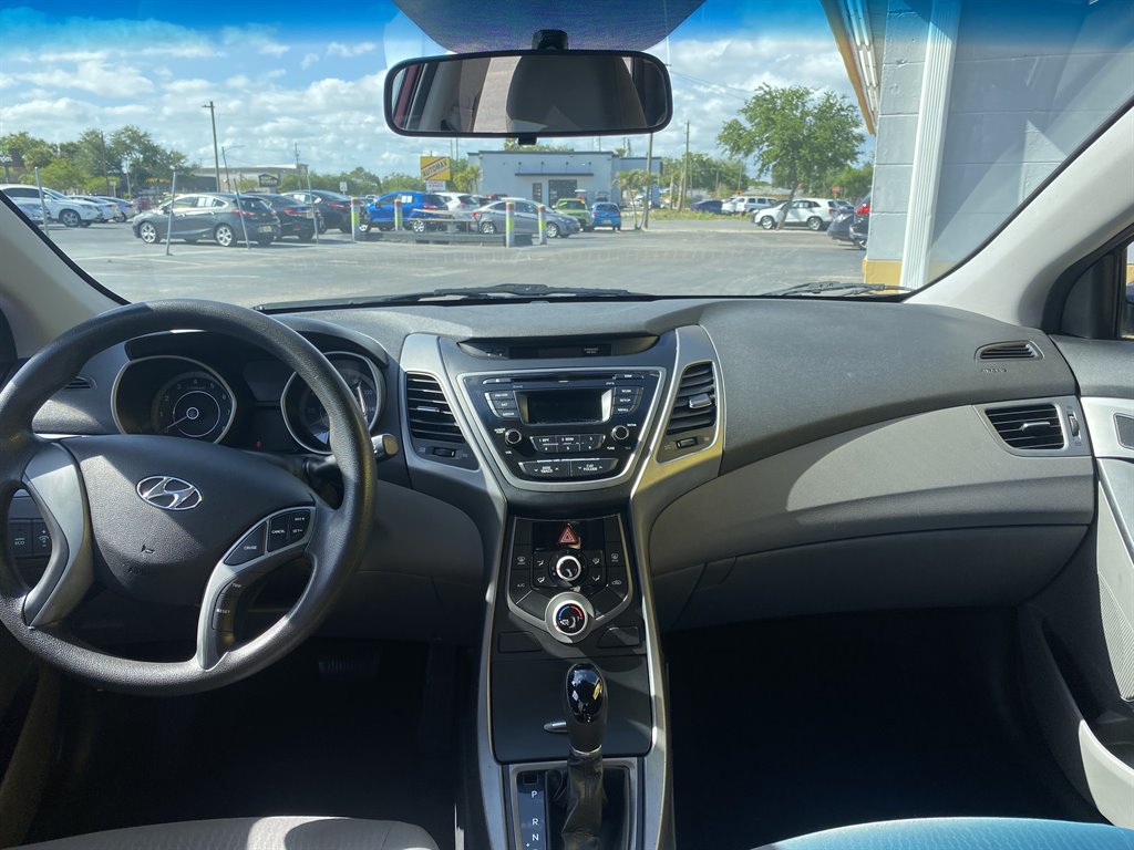 2016 Hyundai Elantra