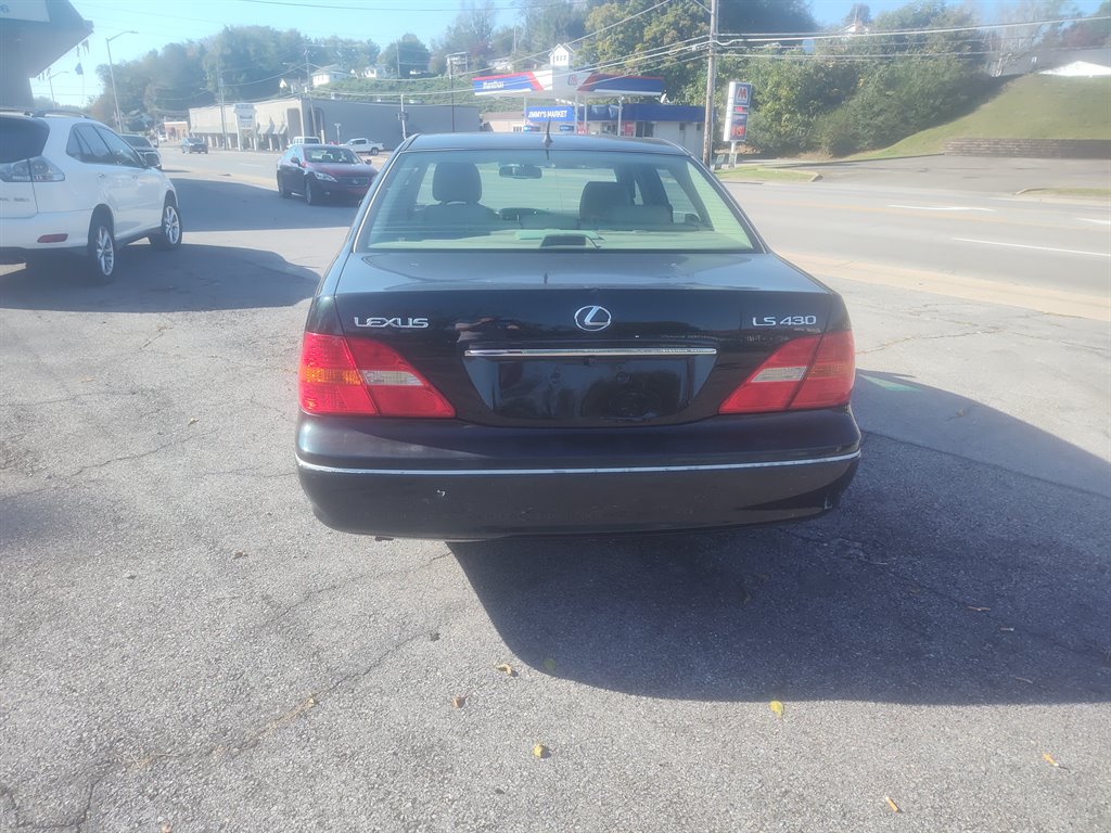 2001 Lexus LS