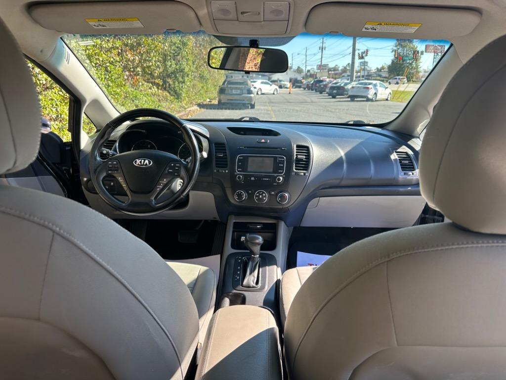 2015 Kia Forte - $9,375