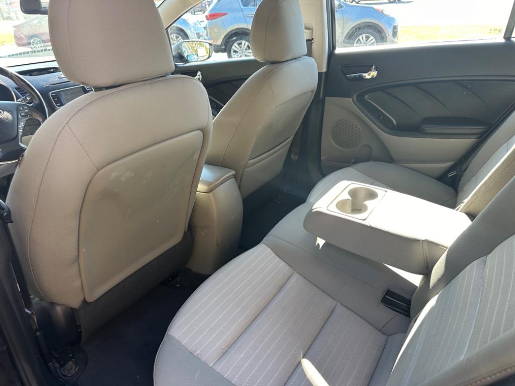 2015 Kia Forte - $9,375