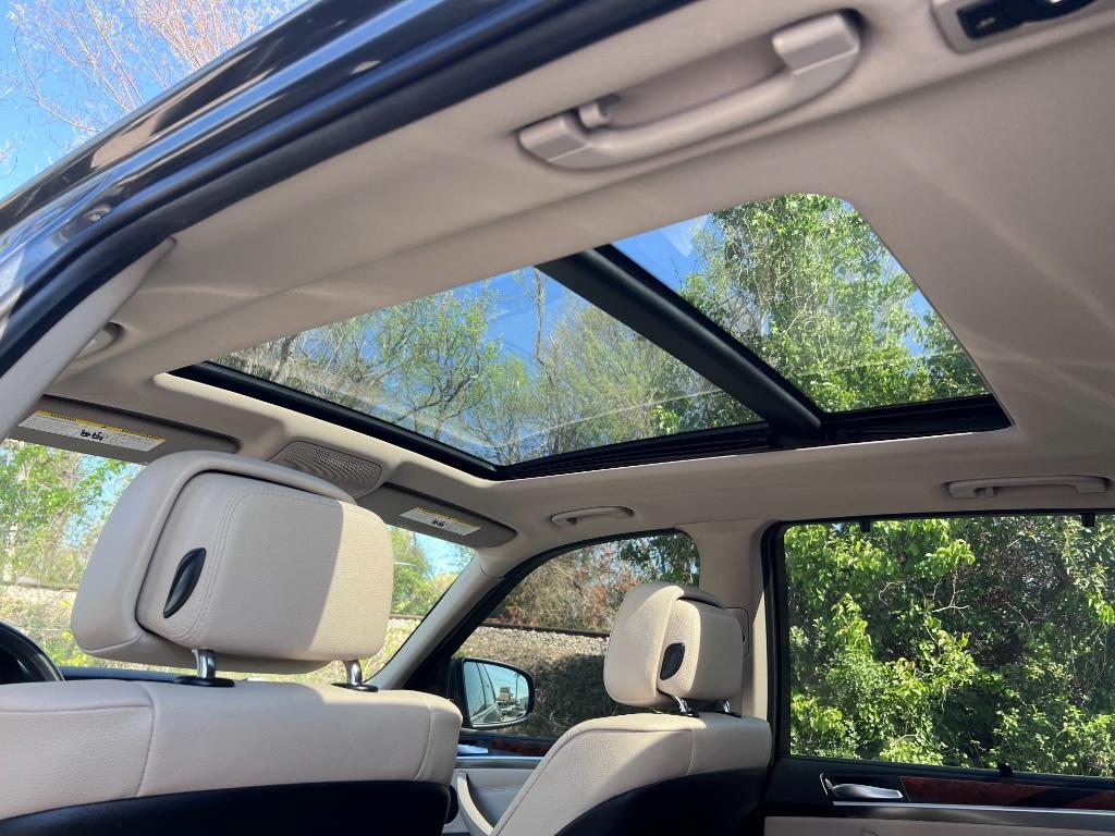 2012 BMW X5 xDrive35i photo
