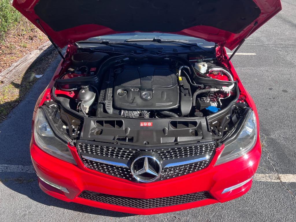 2014 Mercedes-Benz C-Class C300 4MATIC Luxury photo